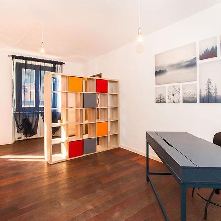 Colorful Statuto Square Design Apart Apartment Turin Exterior photo
