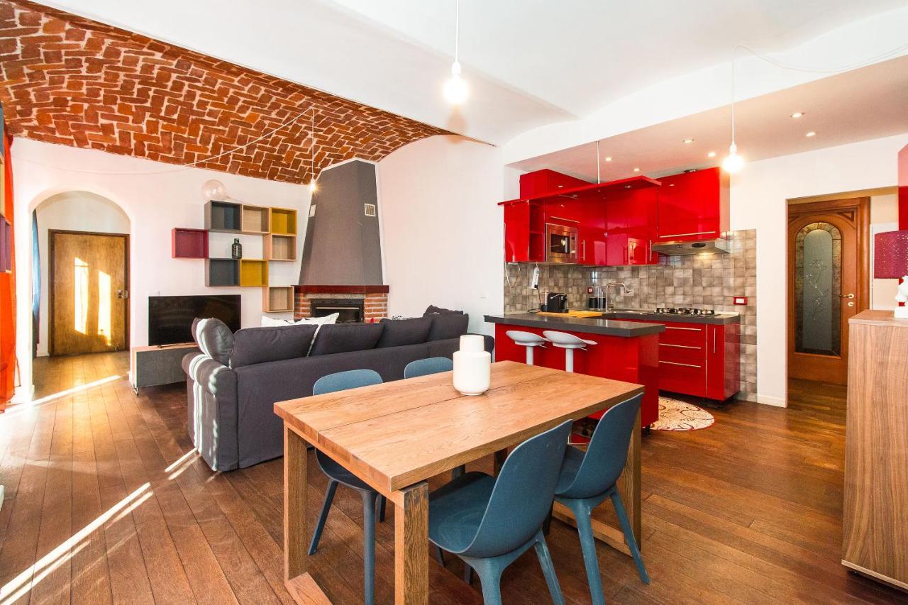 Colorful Statuto Square Design Apart Apartment Turin Exterior photo